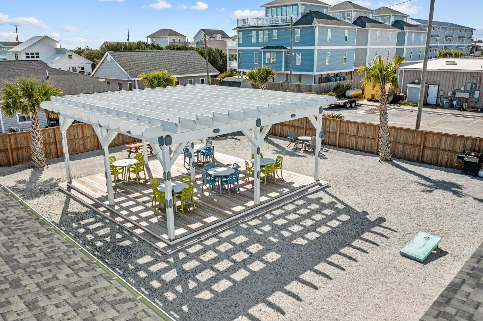 Loggerhead Inn And Suites Surf City Exterior photo