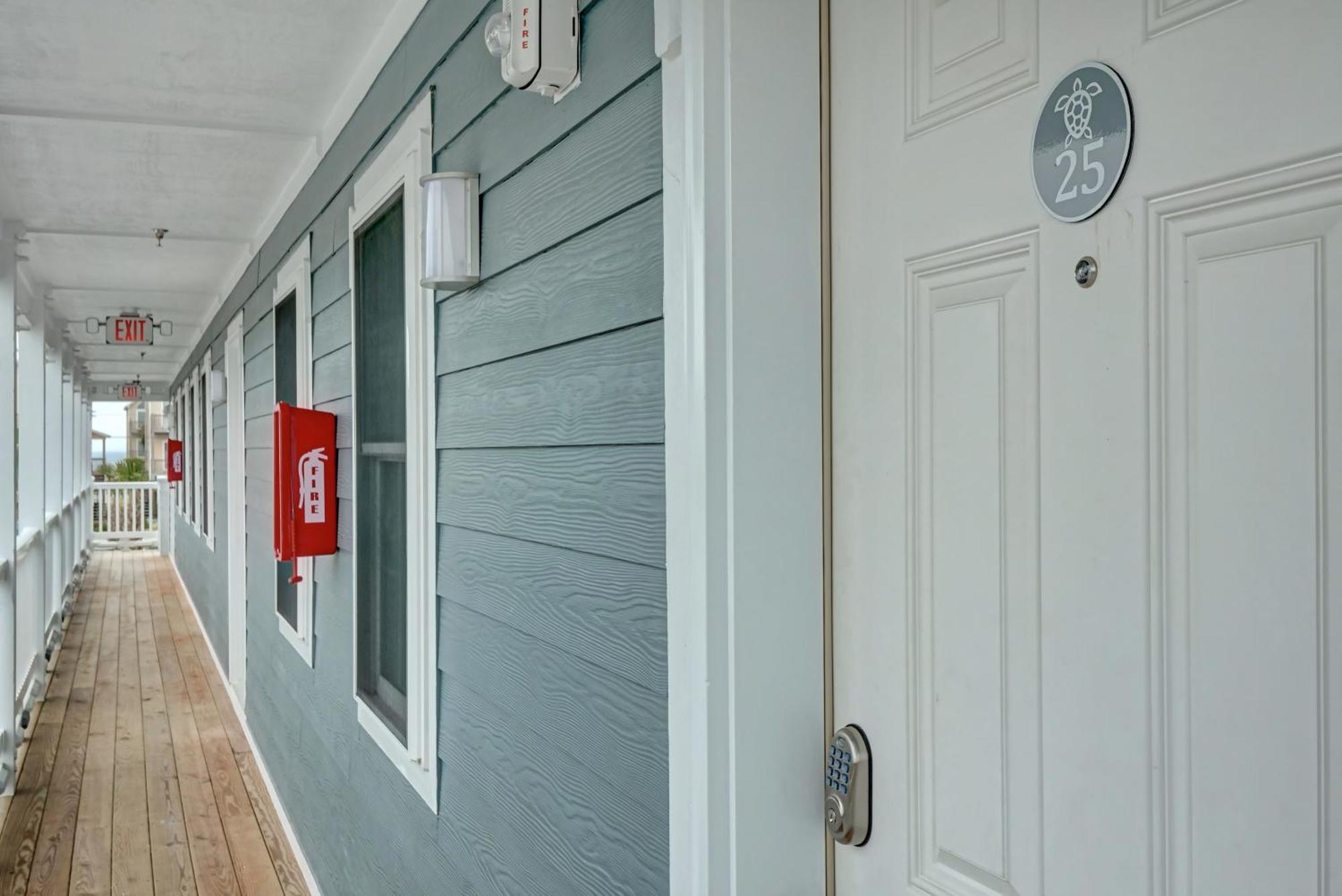 Loggerhead Inn And Suites Surf City Exterior photo